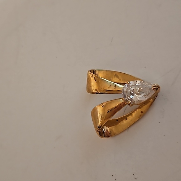 925 Goldtone & Pear Shape CZ Pendant - Picture 2 of 6